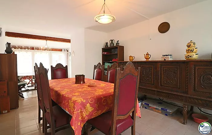 Casa a Montseny amb tres dormitoris i vistes clares a un parc