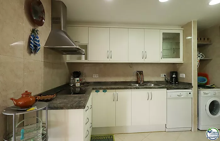 3-Bedroom Apartment with Terrace and Parking Space at Port of Llançà