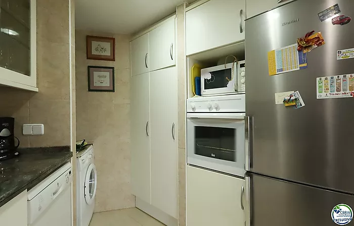 3-Bedroom Apartment with Terrace and Parking Space at Port of Llançà