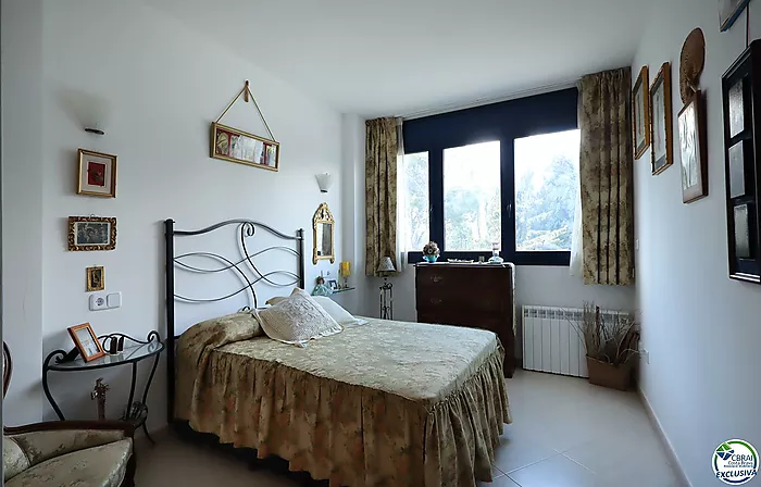 3-Bedroom Apartment with Terrace and Parking Space at Port of Llançà