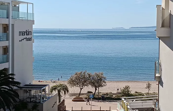 MAGNIFICENT APARTMENT WITH SEA VIEW IN SALATA ROSAS with tourist license