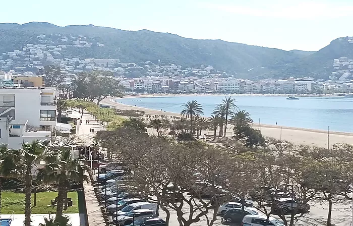 MAGNIFICENT APARTMENT WITH SEA VIEW IN SALATA ROSAS with tourist license