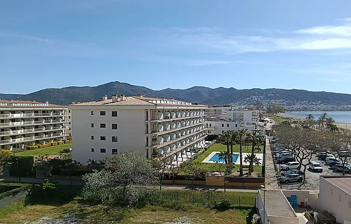 MAGNIFICENT APARTMENT WITH SEA VIEW IN SALATA ROSAS with tourist license
