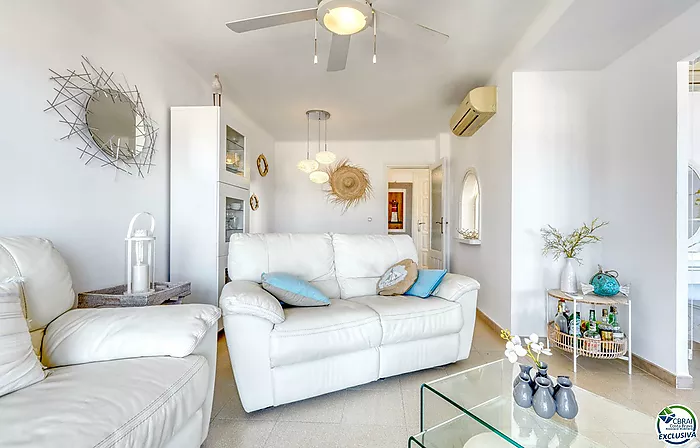 Apartment with views in Puig Rom – Roses