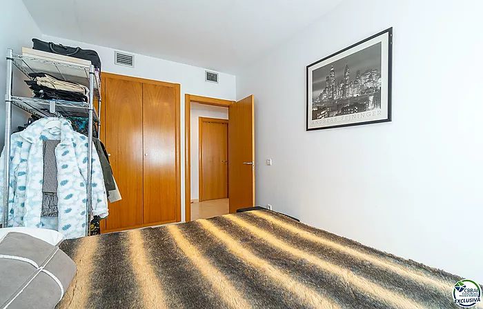 Two-bedroom flat with communal pool – Mas Oliva, Roses