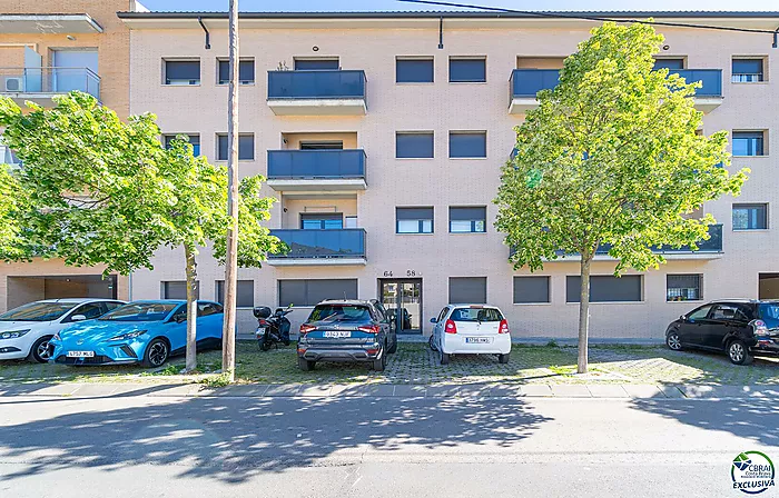 Two-bedroom flat with communal pool – Mas Oliva, Roses