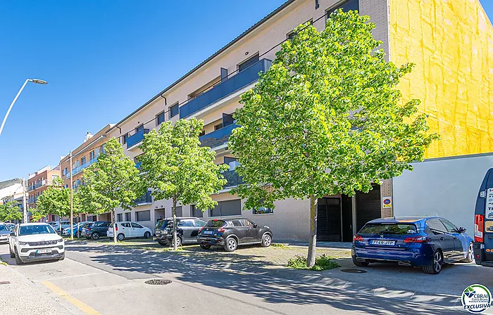 Two-bedroom flat with communal pool – Mas Oliva, Roses