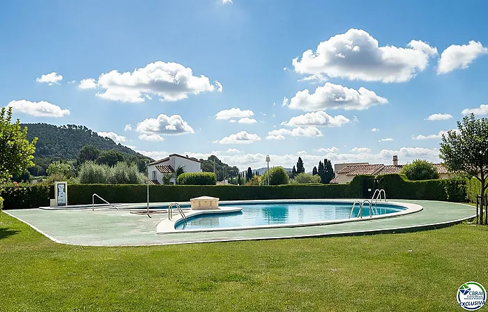 Charming house with 4 winds with a large plot and views of the Montgrí in Torre Gran (L’Estartit)