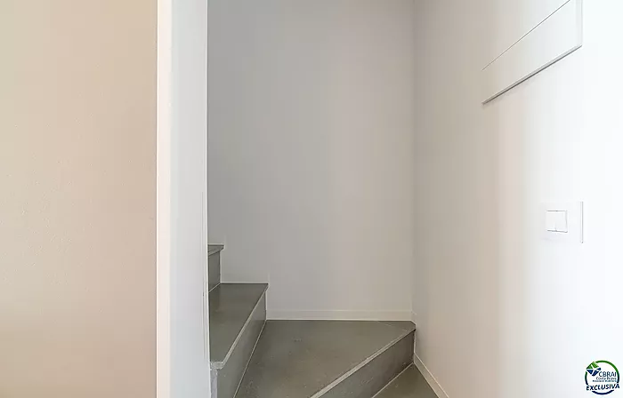 Semi-detached chalet for sale on Joan Timoneda Street