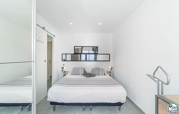 Semi-detached chalet for sale on Joan Timoneda Street