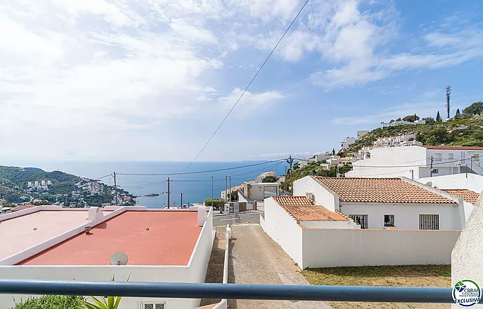 Semi-detached chalet for sale on Joan Timoneda Street