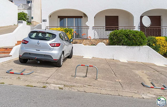 Semi-detached chalet for sale on Joan Timoneda Street