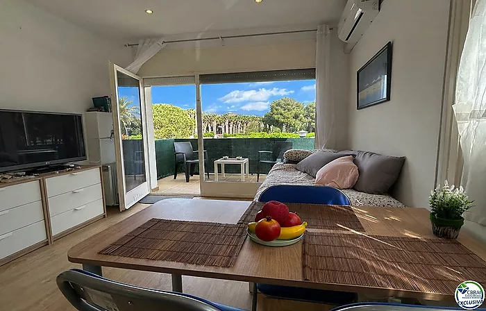 Oportunitat !!    Acollidor Apartament Reformat a El Port de Llançà