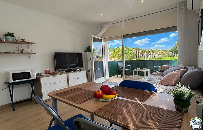 Oportunitat !!    Acollidor Apartament Reformat a El Port de Llançà
