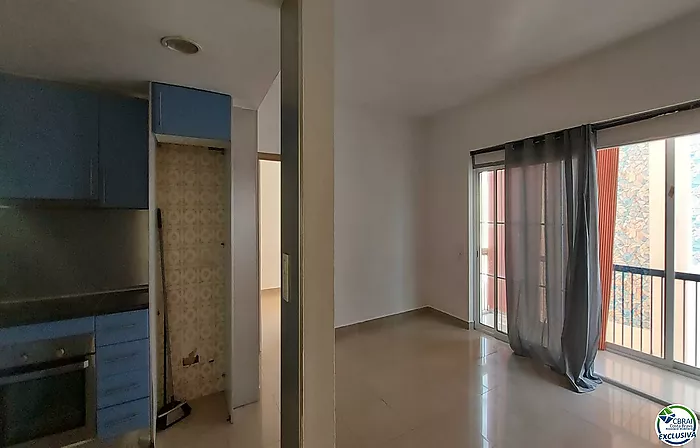 Appartement 1 chambre proche du centre avec une vue laterale mer