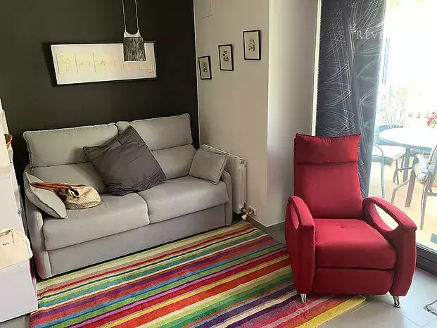 Très Bel Appartement Dernier Etage au Centre de Rosas