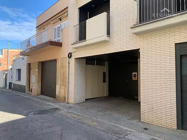 Très Bel Appartement Dernier Etage au Centre de Rosas