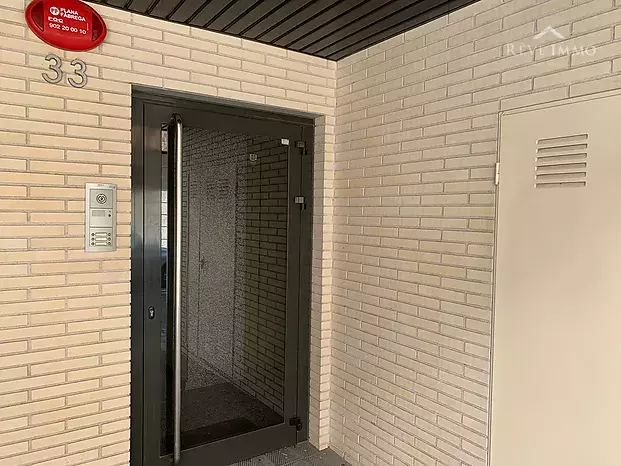 Très Bel Appartement Dernier Etage au Centre de Rosas