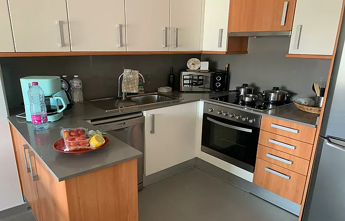 Très Bel Appartement Dernier Etage au Centre de Rosas