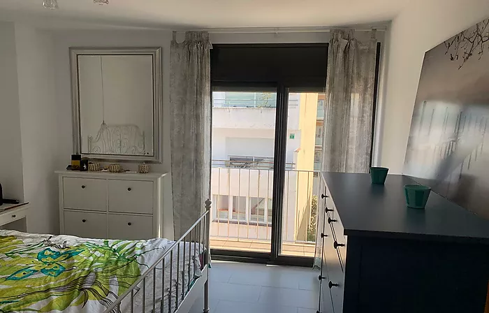 Très Bel Appartement Dernier Etage au Centre de Rosas