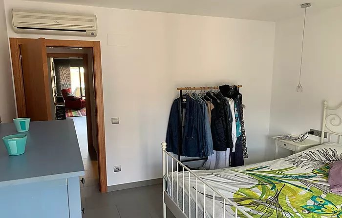 Très Bel Appartement Dernier Etage au Centre de Rosas