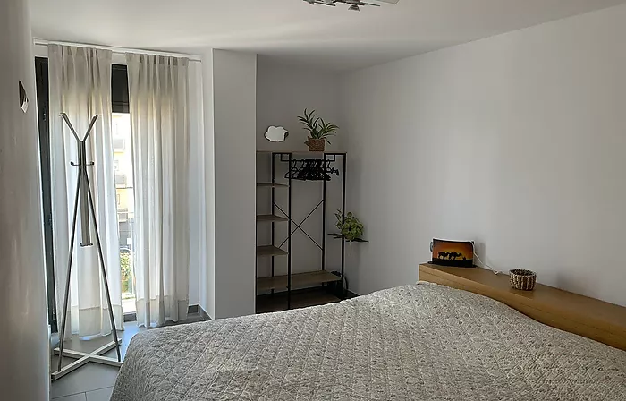 Très Bel Appartement Dernier Etage au Centre de Rosas