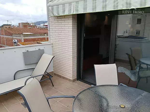 Très Bel Appartement Dernier Etage au Centre de Rosas