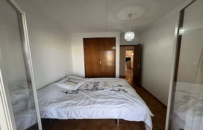 Appartement à Empuriabrava avec vue sur le port et amarrage privé