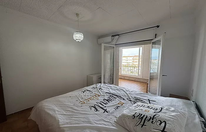 Appartement à Empuriabrava avec vue sur le port et amarrage privé