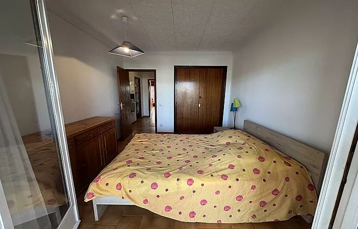 Appartement à Empuriabrava avec vue sur le port et amarrage privé