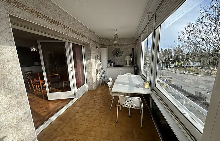 Appartement à Empuriabrava avec vue sur le port et amarrage privé