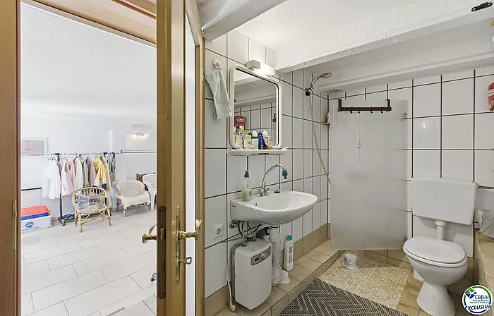 VILLA INDIVIDUELLE AVEC VUE MER, LICENCE TOURISTIQUE ET JARDIN FRUITIER
