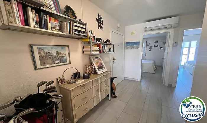 PORT GREC Exclusivo apartamento renovado con vistas panorámicas al mar y al canal