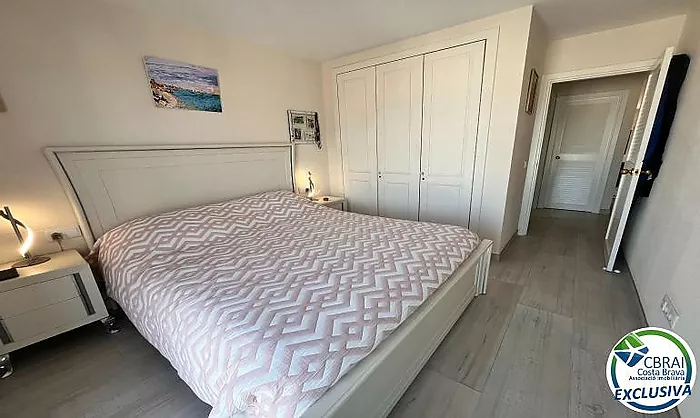 PORT GREC Exclusivo apartamento renovado con vistas panorámicas al mar y al canal