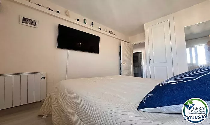 PORT GREC Exclusivo apartamento renovado con vistas panorámicas al mar y al canal