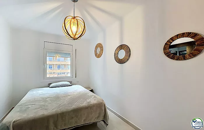 Casa con amarres 8x3 en Santa Margarita - Roses