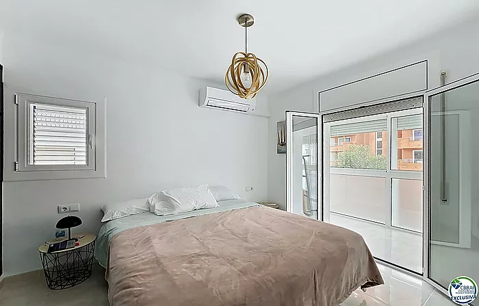 Casa con amarres 8x3 en Santa Margarita - Roses