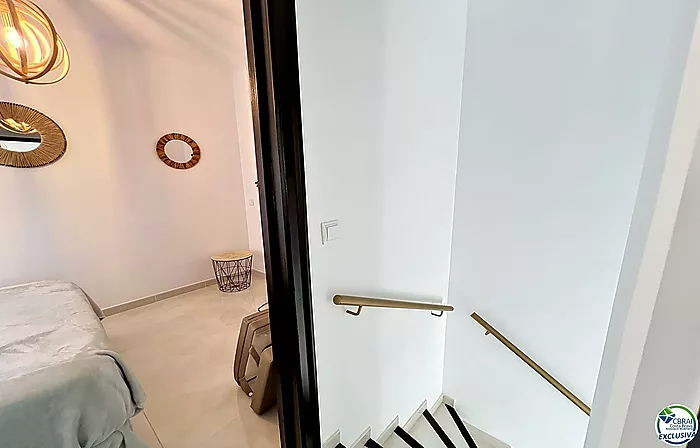 Casa con amarres 8x3 en Santa Margarita - Roses