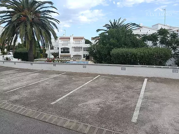 Bonito piso en Jardins Roses con piscina comunautaria