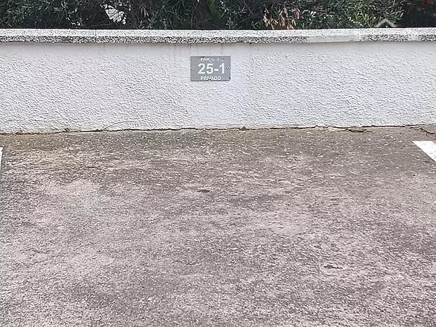 Bonito piso en Jardins Roses con piscina comunautaria