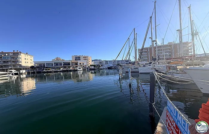 Amarre de 4 x 12 M. para embarcaciones de vela como de motor,