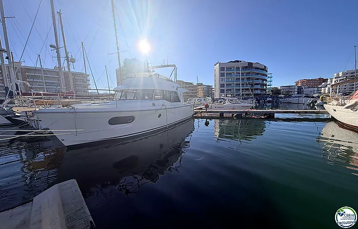 Amarre de 4 x 12 M. para embarcaciones de vela como de motor,