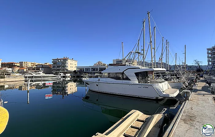 Amarre de 4 x 12 M. para embarcaciones de vela como de motor,