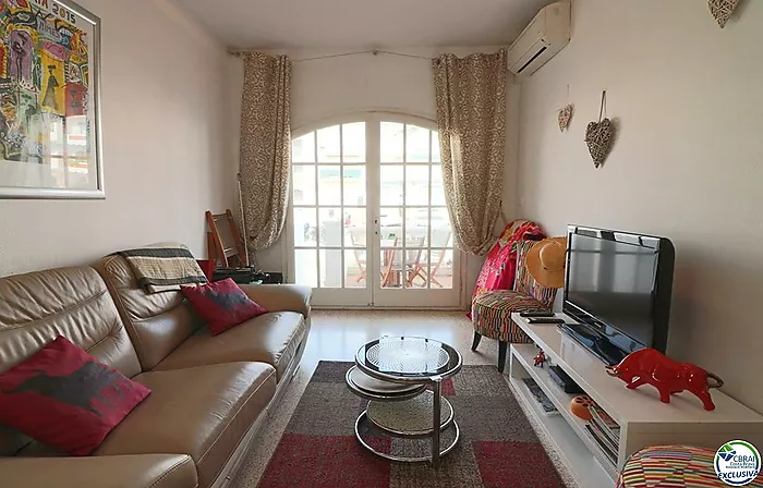 Casa adosada con amarre privado de 10mx3m en Porto Fino, Empuriabrava