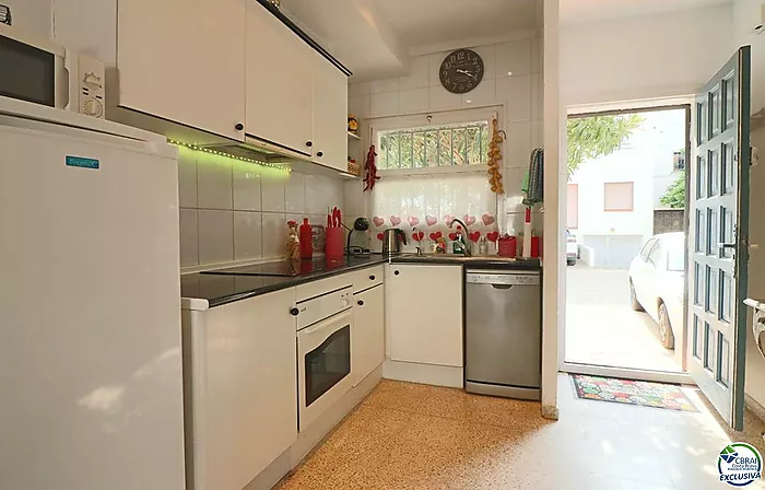 Casa adosada con amarre privado de 10mx3m en Porto Fino, Empuriabrava