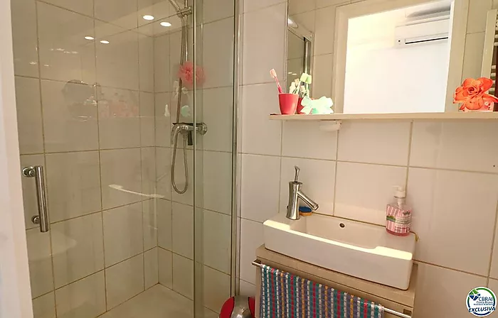 Casa adosada con amarre privado de 10mx3m en Porto Fino, Empuriabrava
