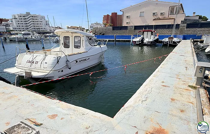 Amarre de 3 x 8 metros, para embarcación de de vela y de motor.