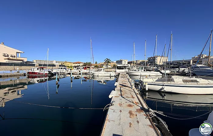 Amarre de 3 x 8 metros, para embarcación de de vela y de motor.
