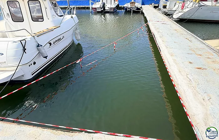 Amarre de 3 x 8 metros, para embarcación de de vela y de motor.