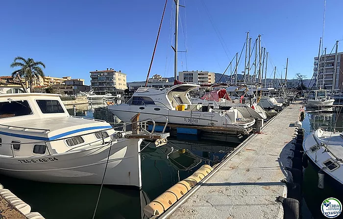 Amarre de 3 x 8 metros, para embarcación de de vela y de motor.